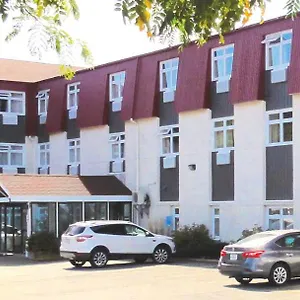 *** Hotel Coastal Canada